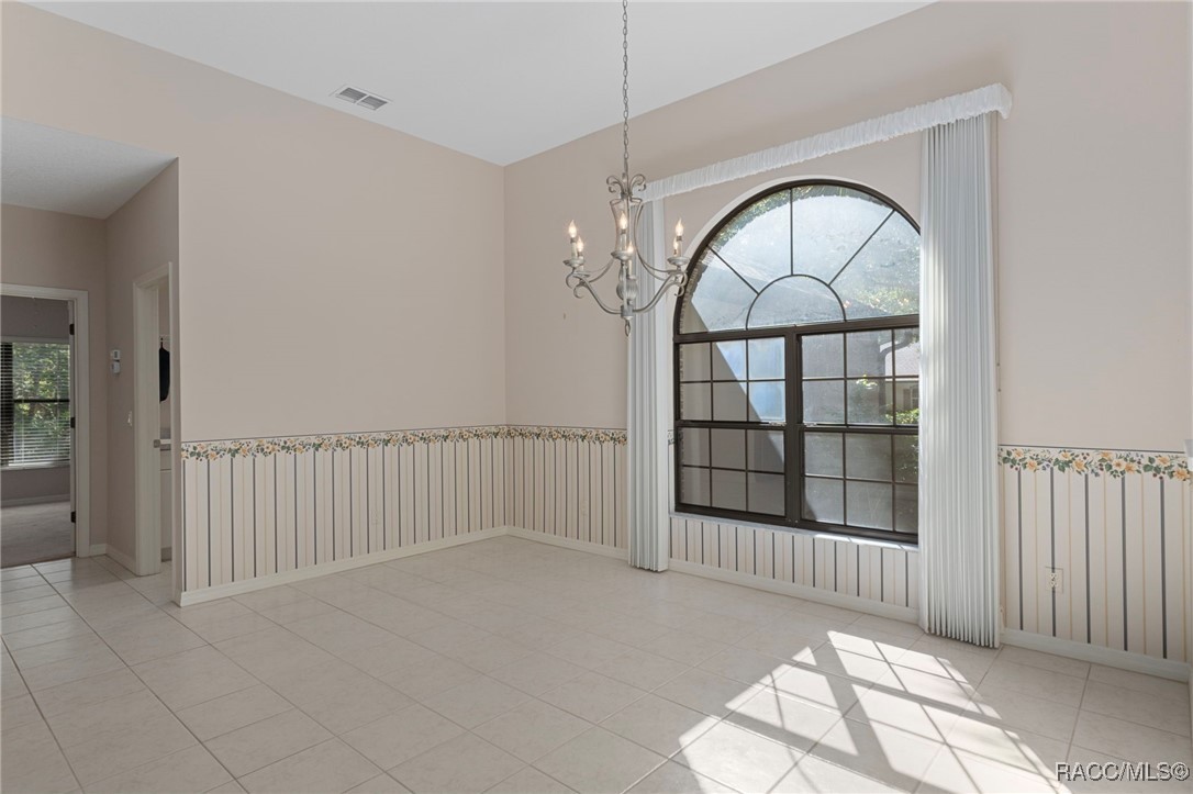 19 Livingstone Daisy Court