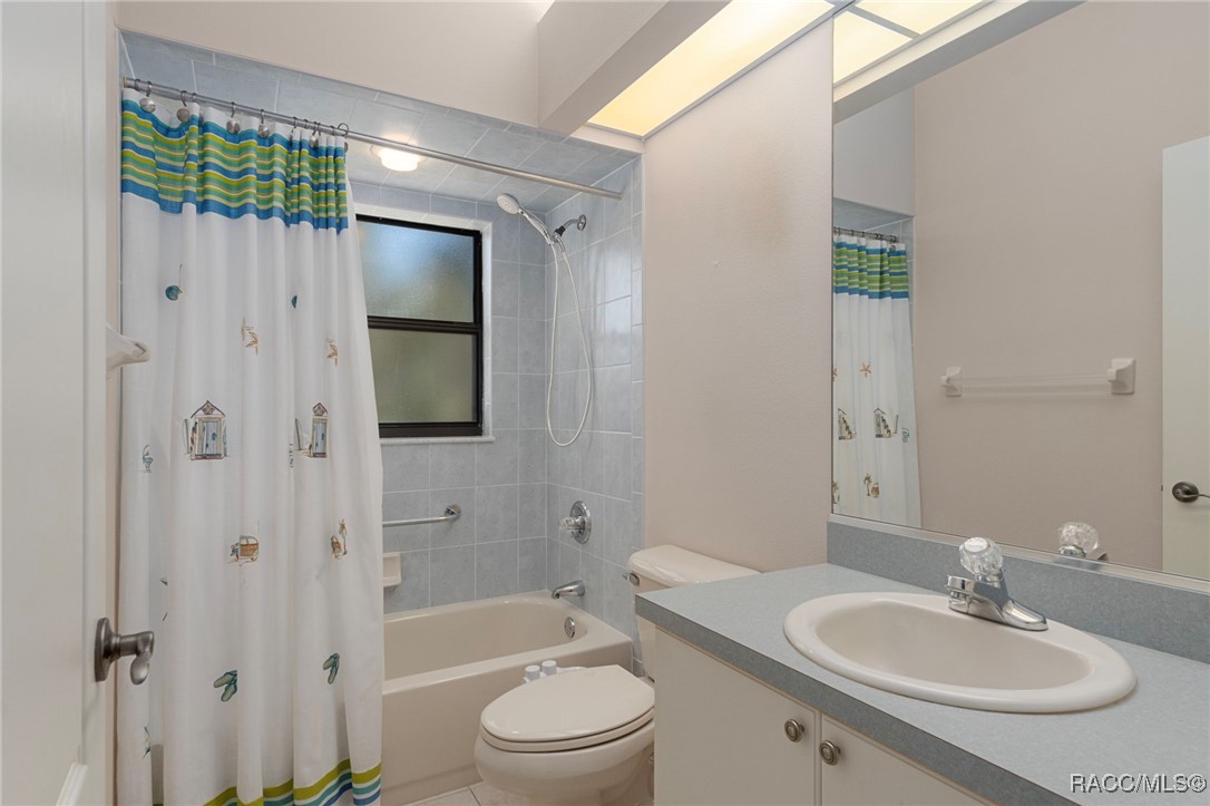 19 Livingstone Daisy Court