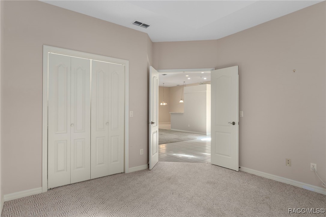 19 Livingstone Daisy Court