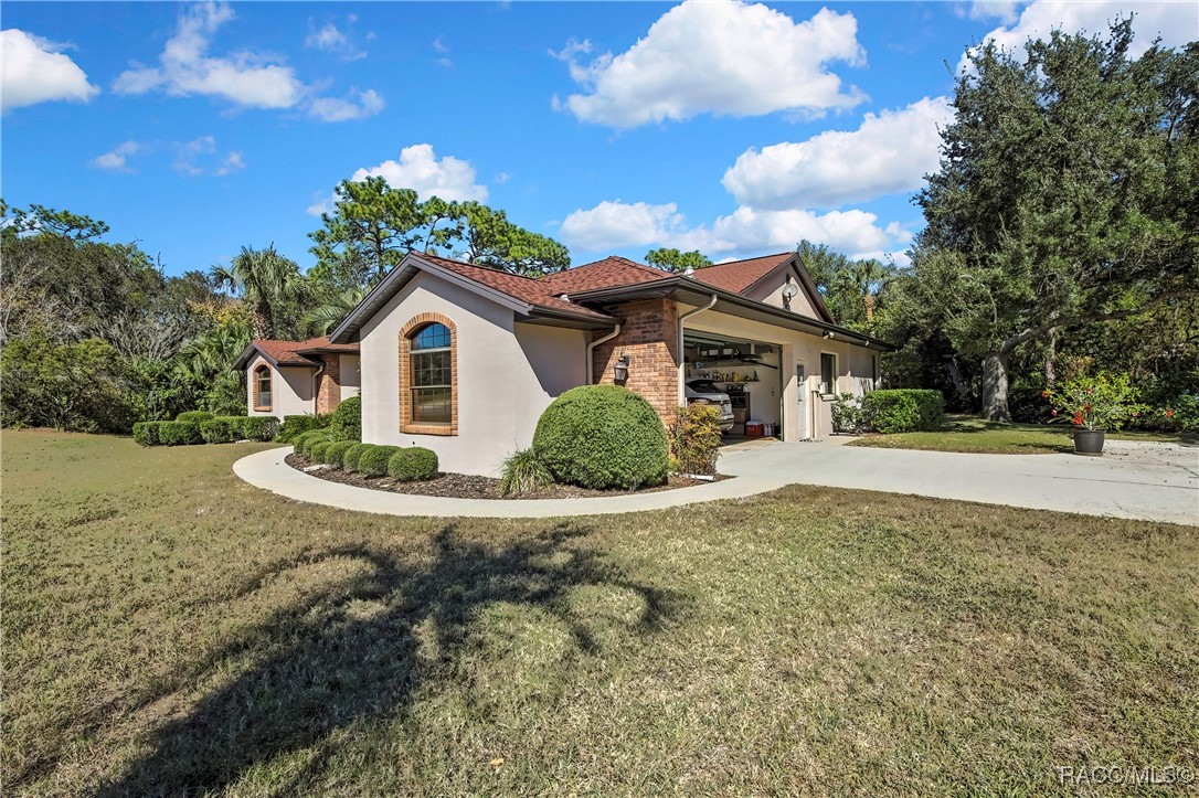 35 & 37 Hackberry Drive