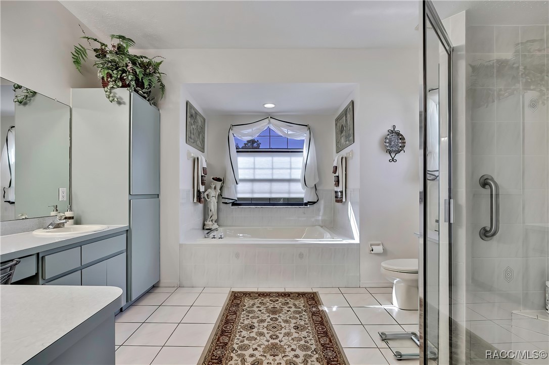 35 & 37 Hackberry Drive