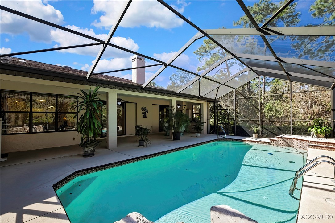 35 & 37 Hackberry Drive