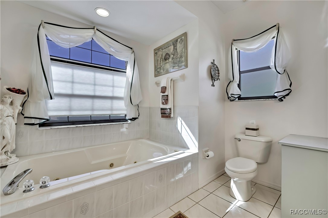 35 & 37 Hackberry Drive