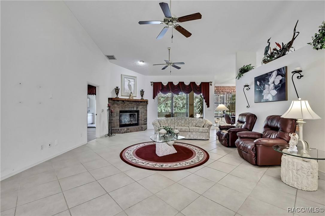 35 & 37 Hackberry Drive