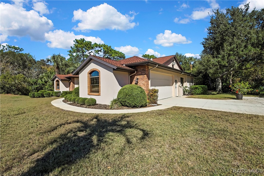 35 & 37 Hackberry Drive