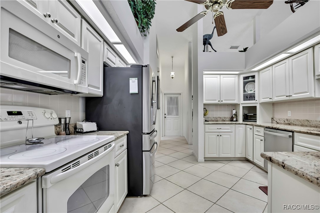 35 & 37 Hackberry Drive