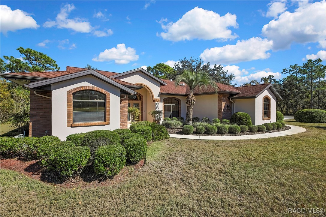 35 & 37 Hackberry Drive