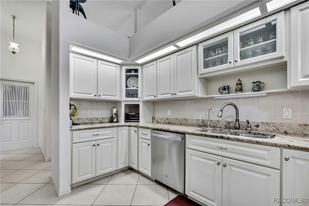 35 & 37 Hackberry Drive