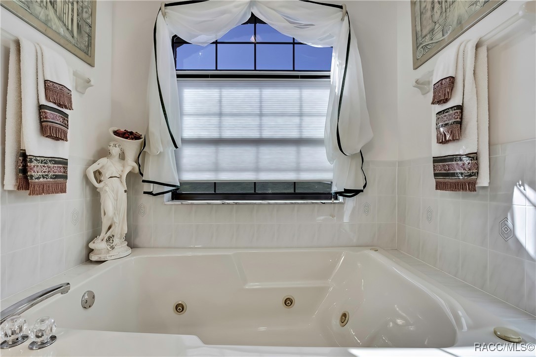 35 & 37 Hackberry Drive