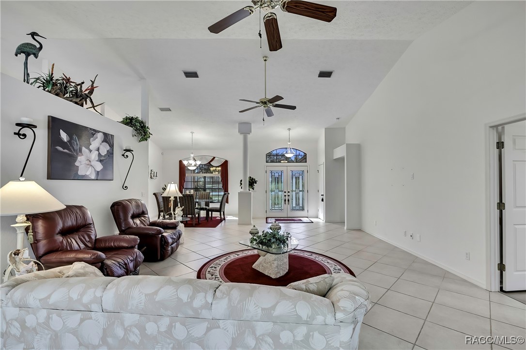 35 & 37 Hackberry Drive