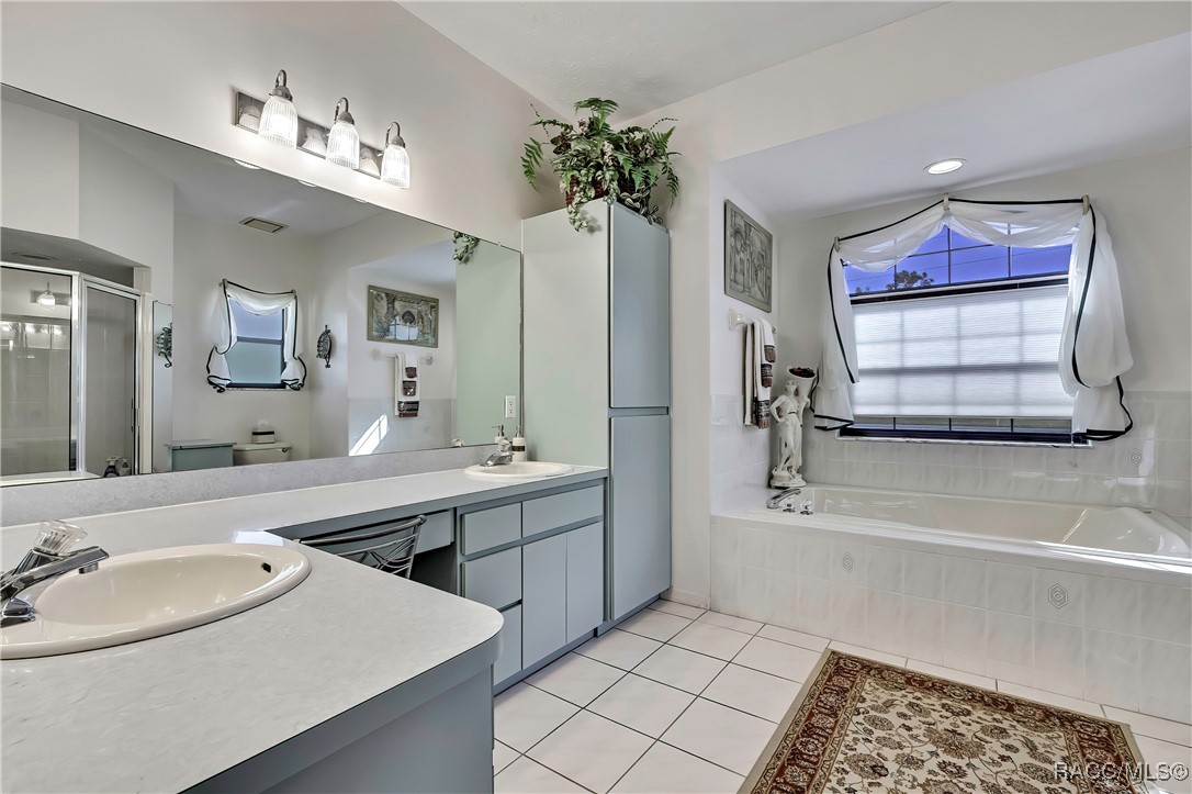 35 & 37 Hackberry Drive