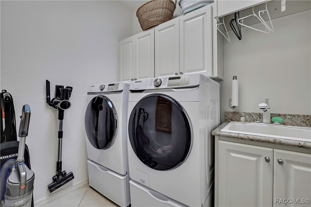 35 & 37 Hackberry Drive