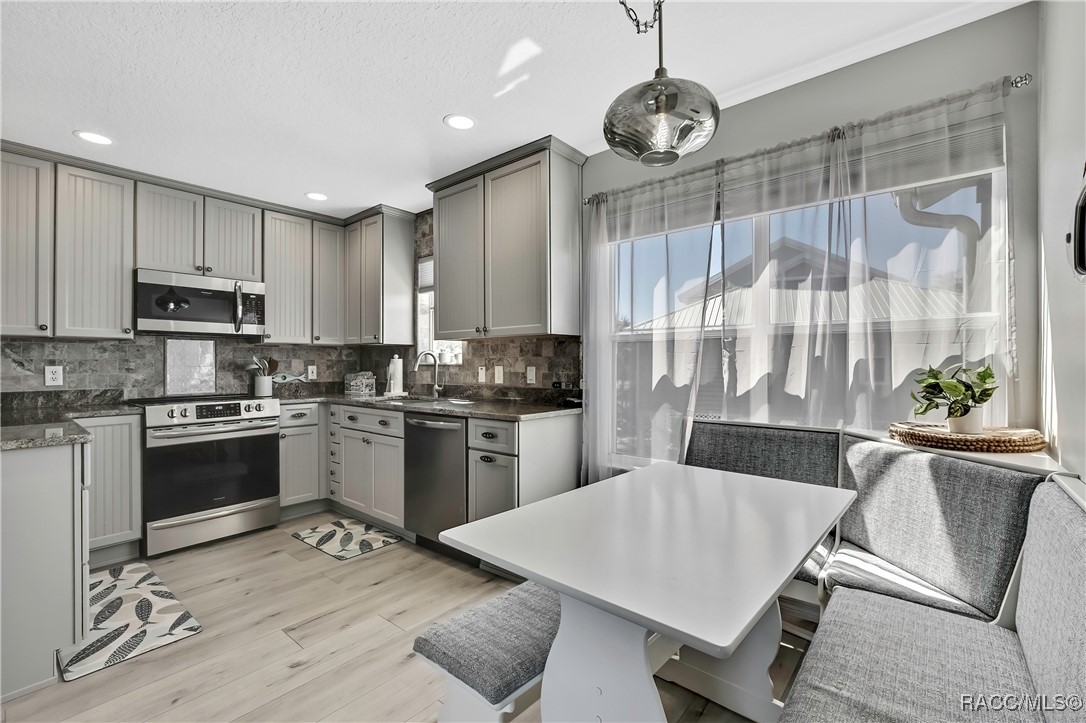 2855 N Rivers Edge Boulevard 213