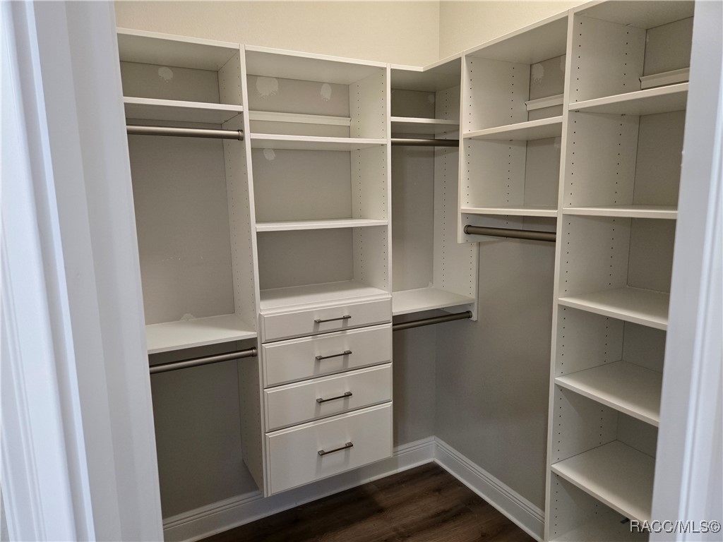 9322 S Deer Park Drive