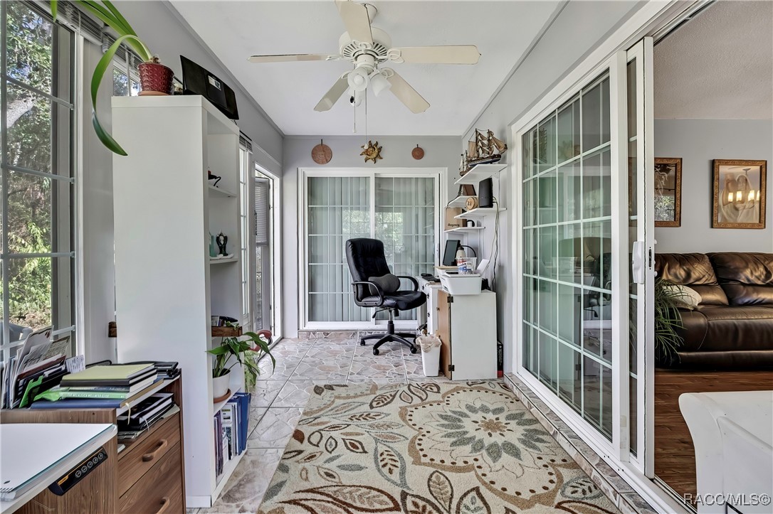 10 Chinaberry Circle