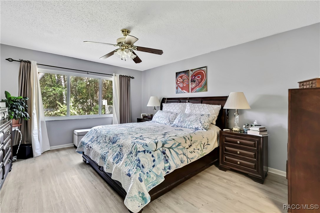 10 Chinaberry Circle