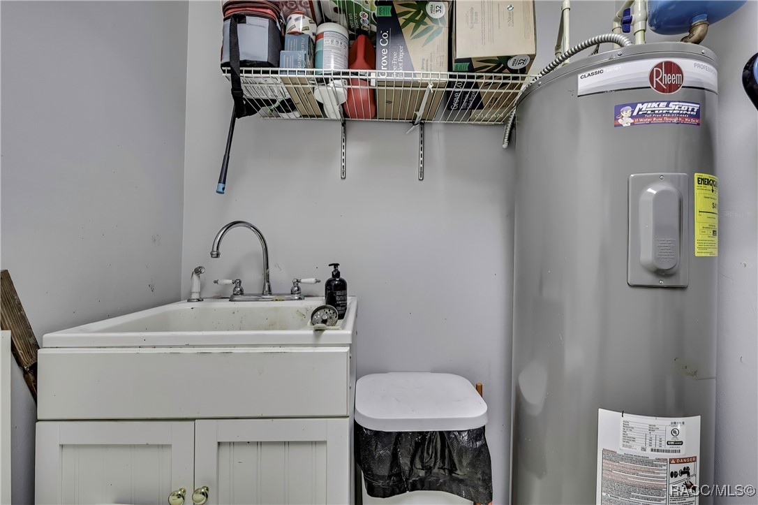 10 Chinaberry Circle