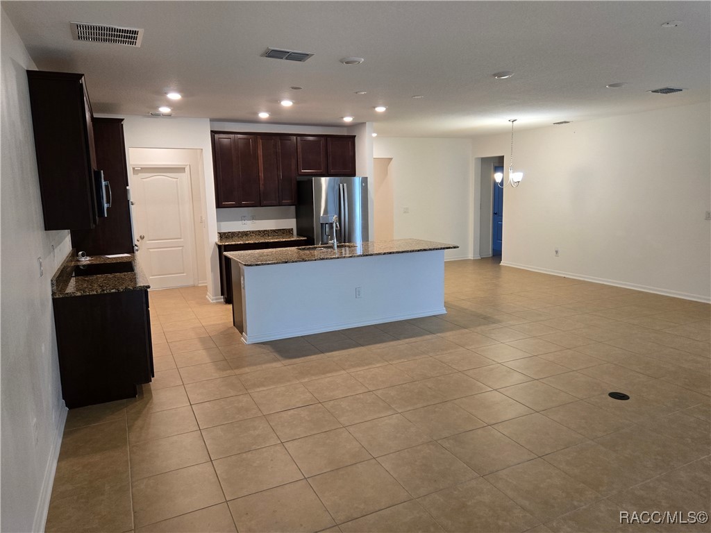 1 Greenpark Boulevard