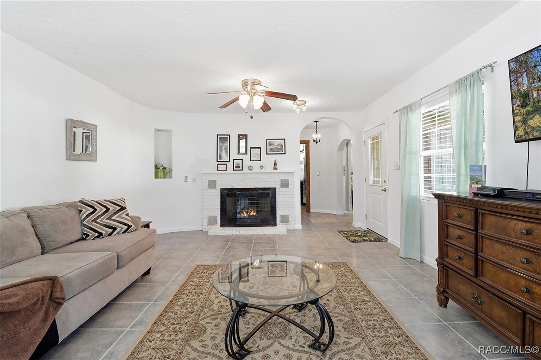 10170 W Yulee Drive