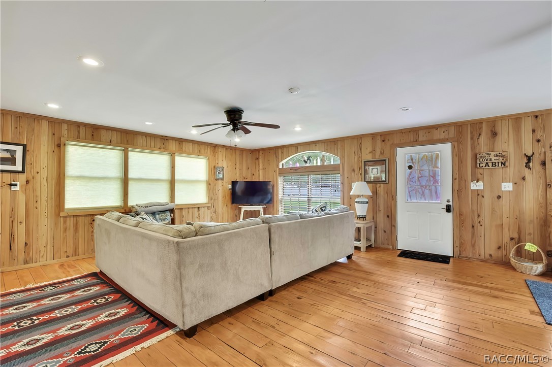 10170 W Yulee Drive