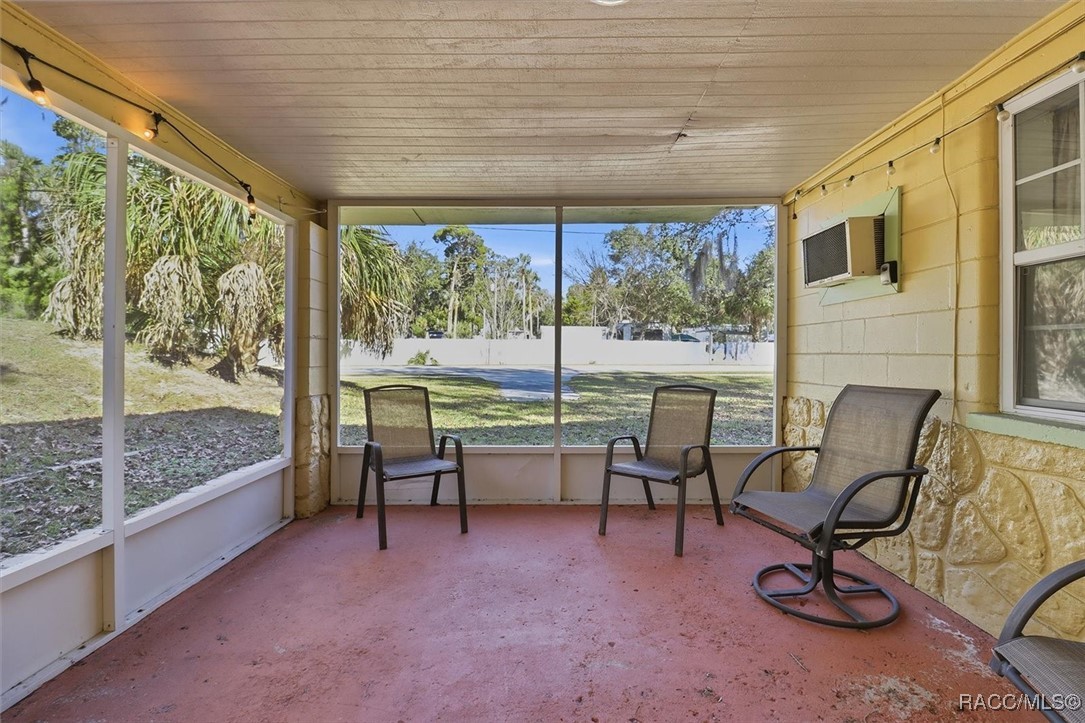 10170 W Yulee Drive