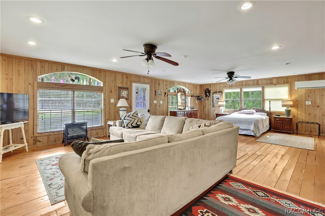 10170 W Yulee Drive