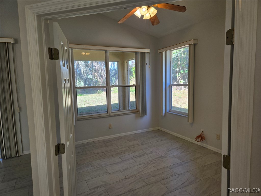 2846 N Kittery Point