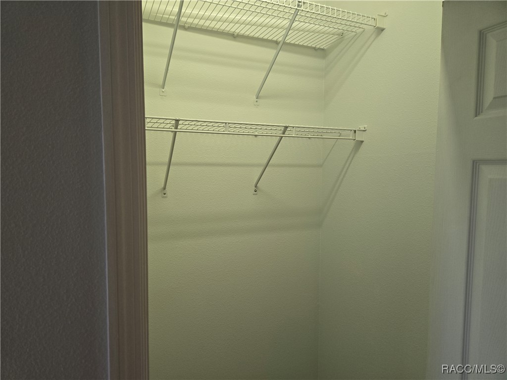 2846 N Kittery Point