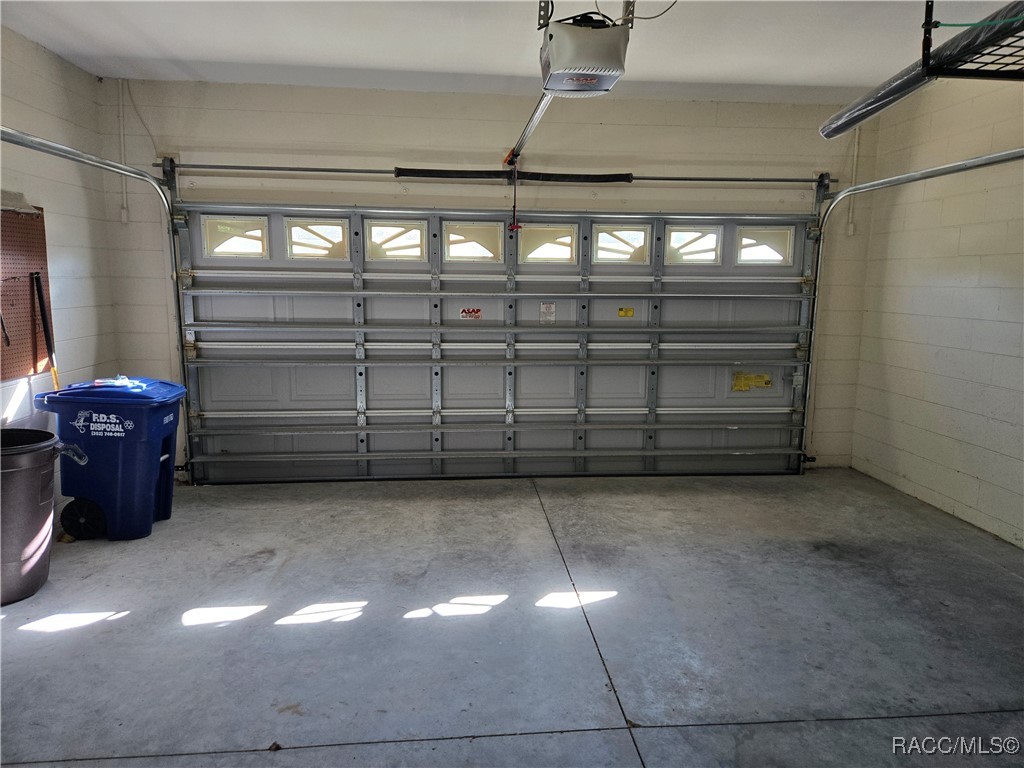 2846 N Kittery Point