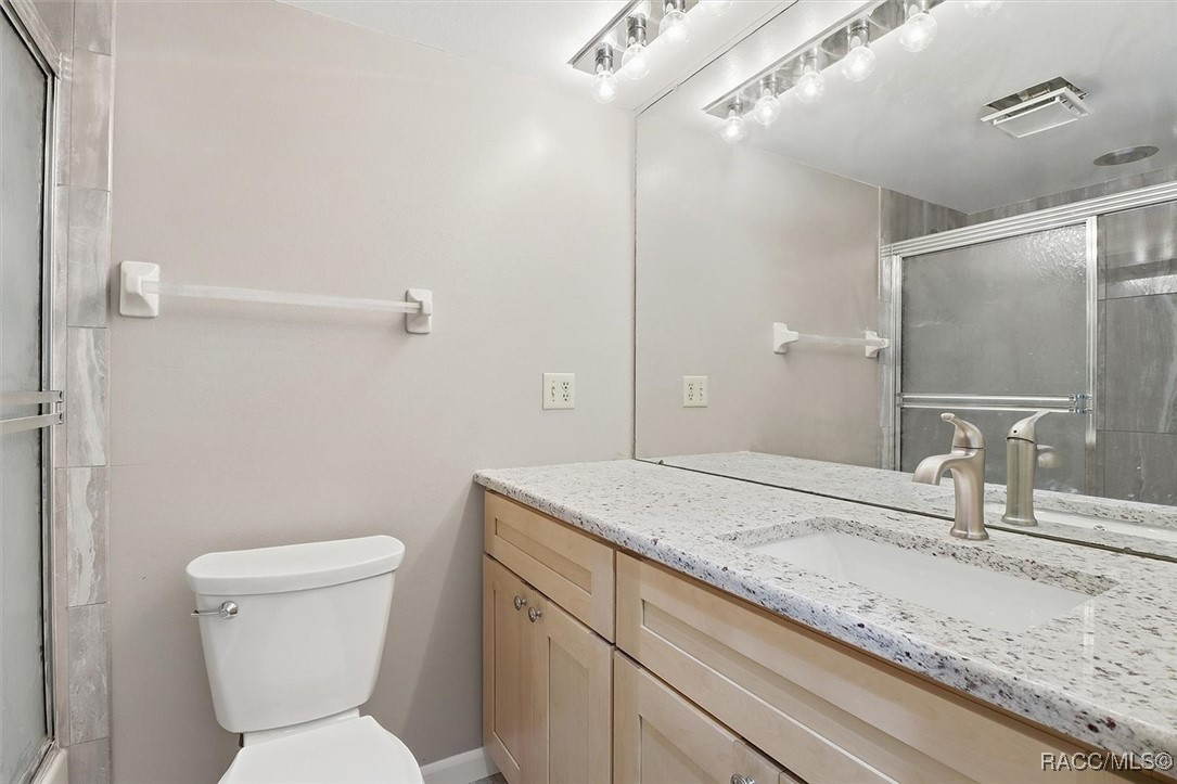 49 Douglas Street 23