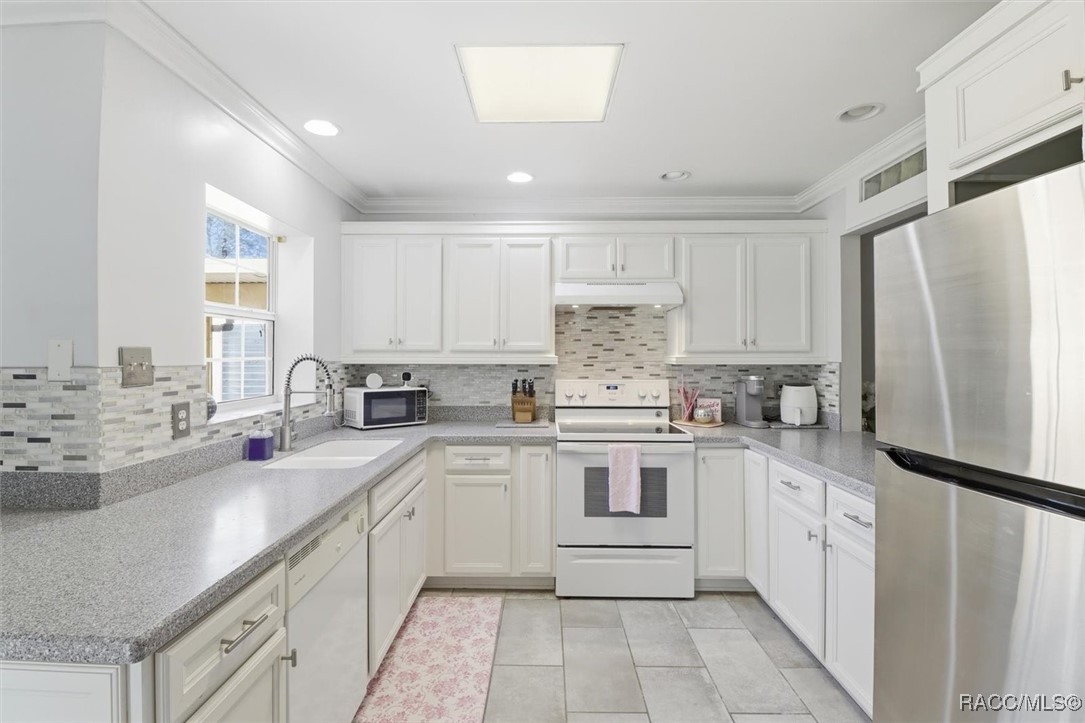 1 Black Cherry Drive