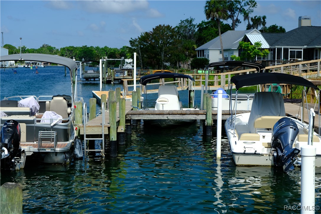 259 NW Bay Path Drive