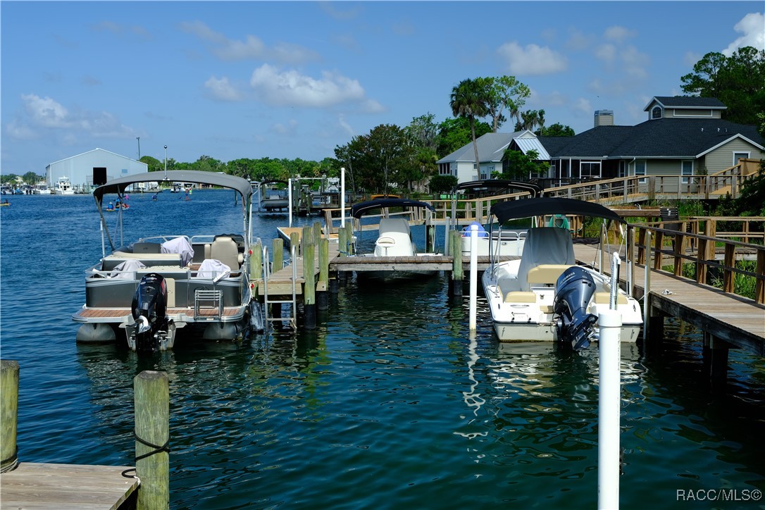 259 NW Bay Path Drive