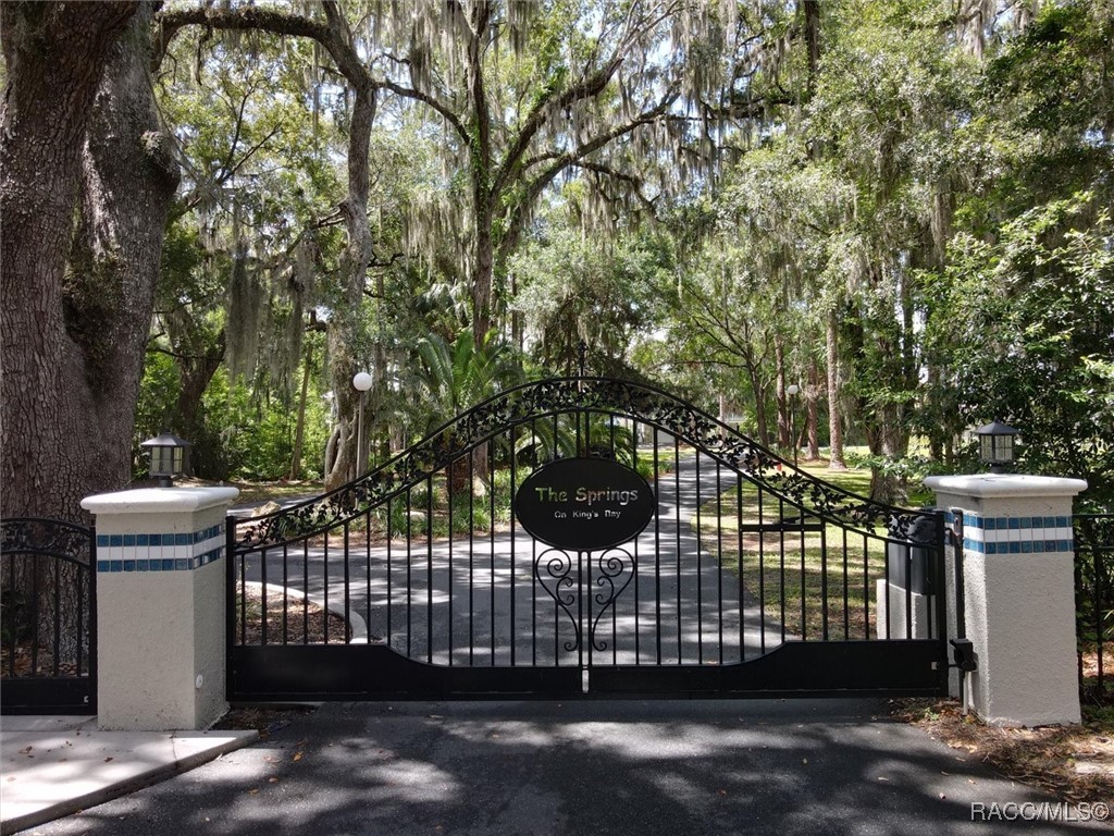 259 NW Bay Path Drive