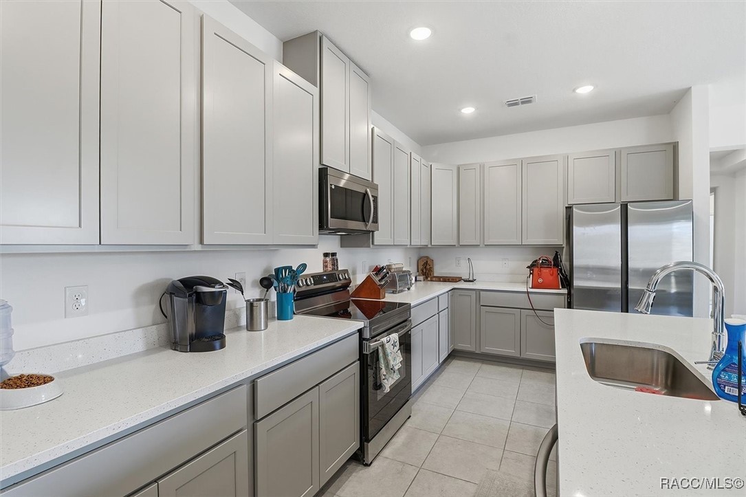 13065 House Finch Road