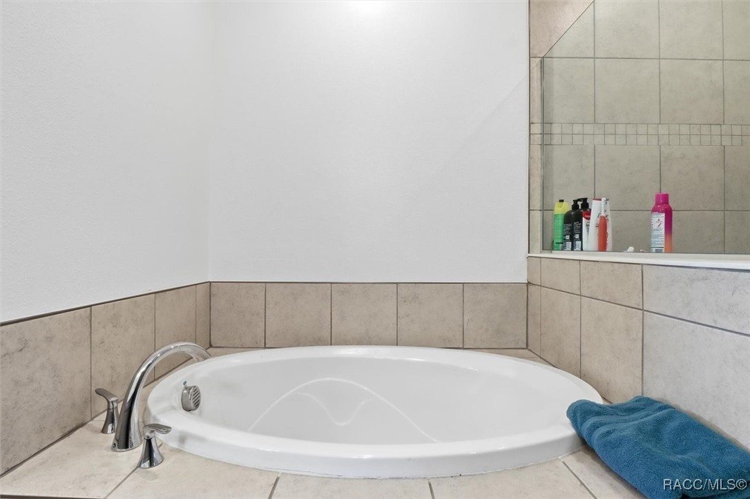 13065 House Finch Road