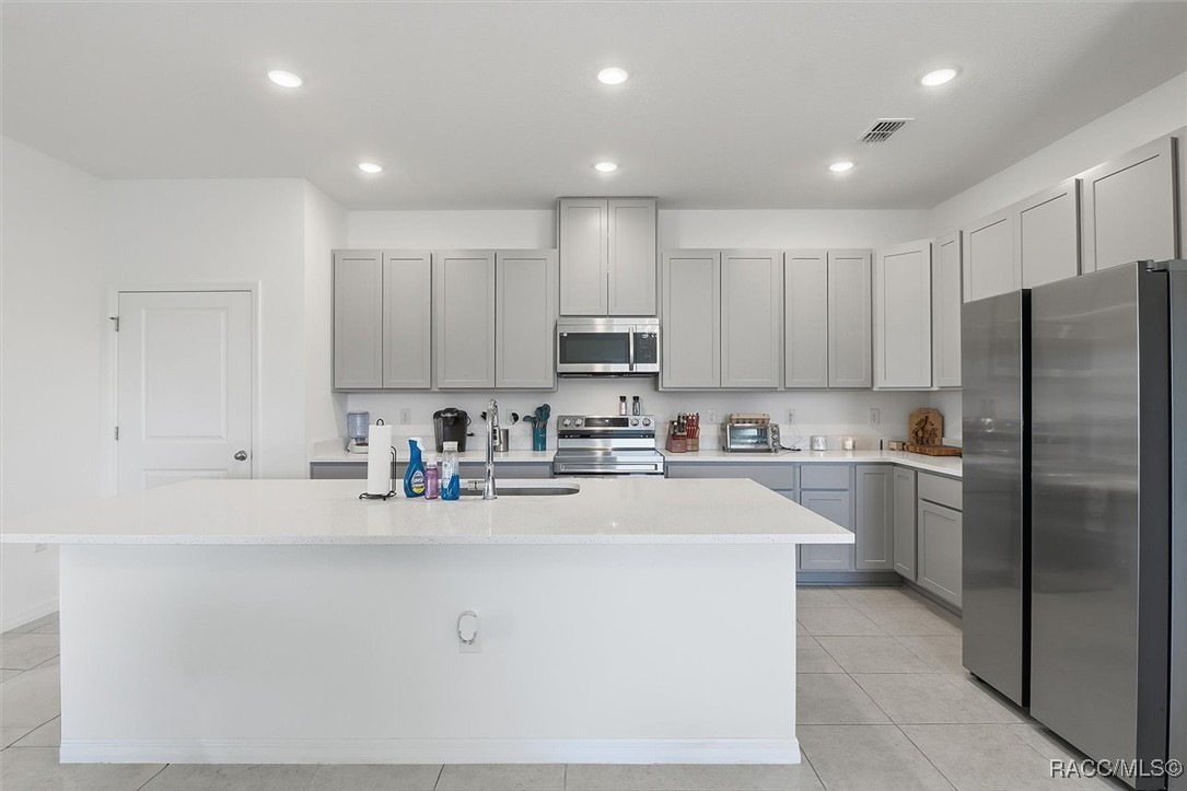 13065 House Finch Road