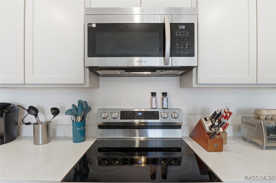 13065 House Finch Road