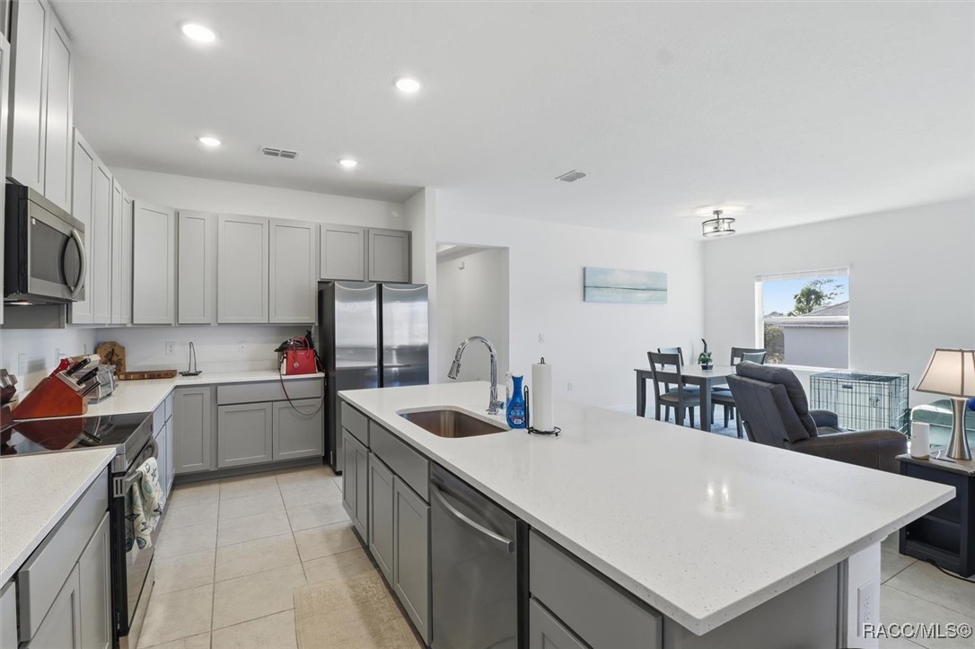 13065 House Finch Road