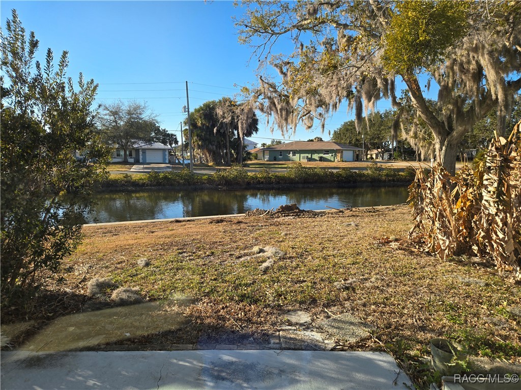 11599 W Kingfisher Court