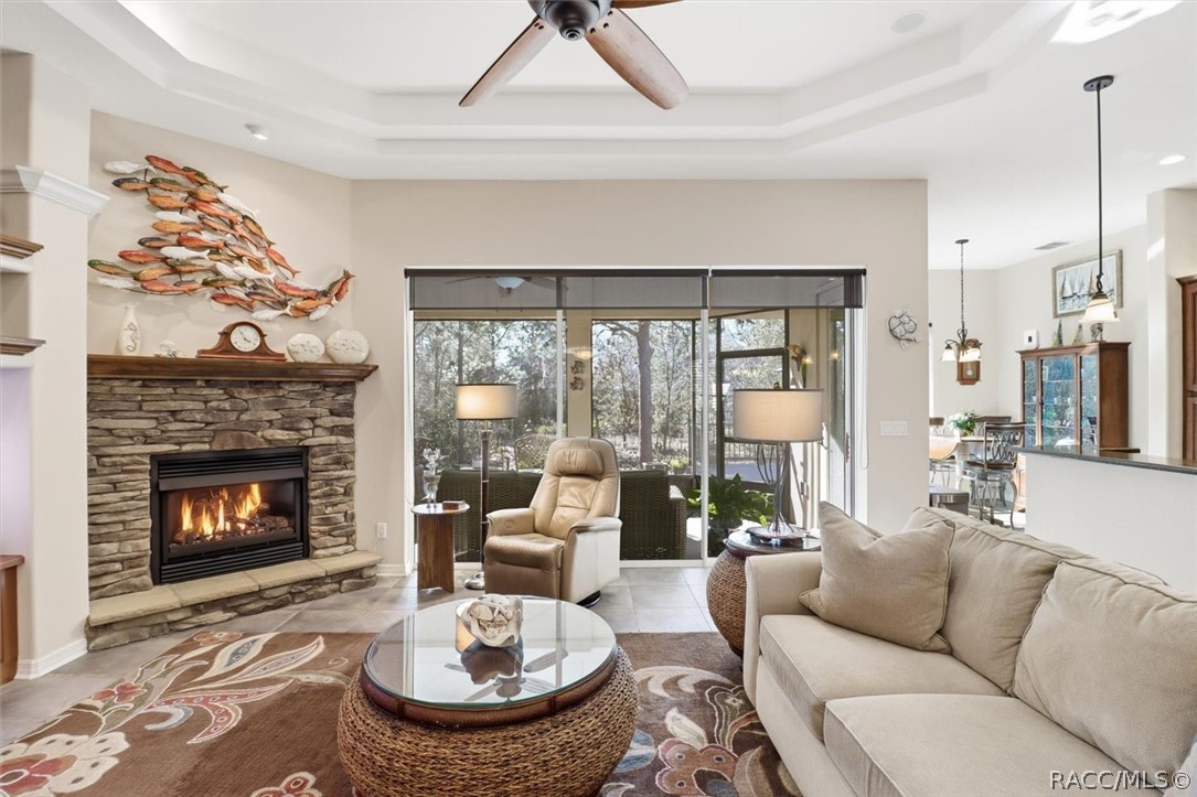 6 Carnation Court