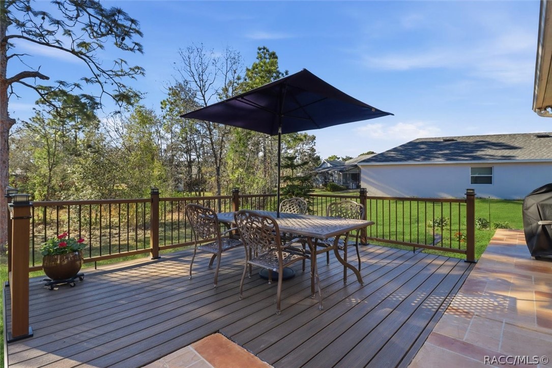 6 Carnation Court