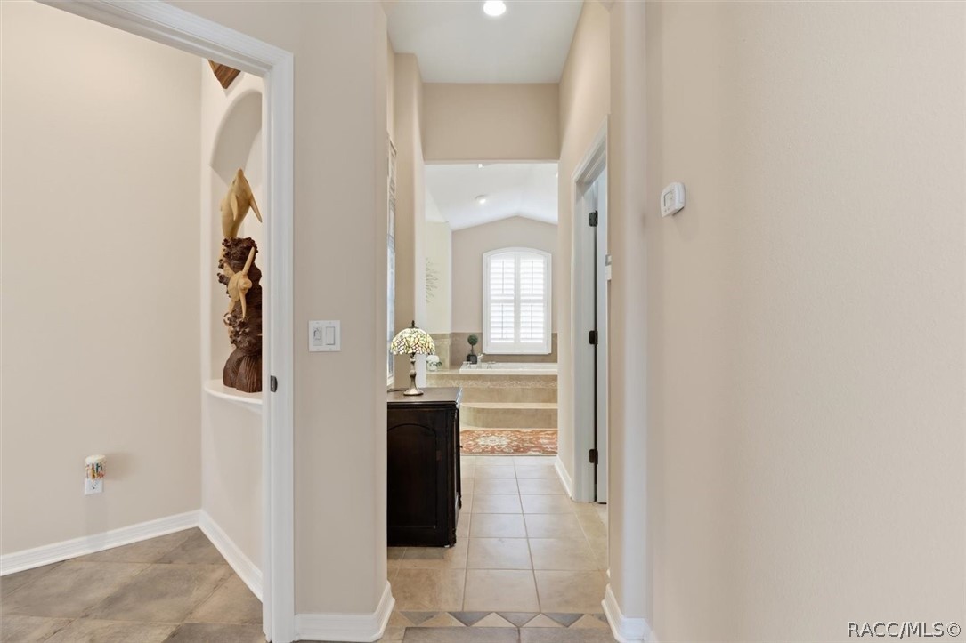 6 Carnation Court
