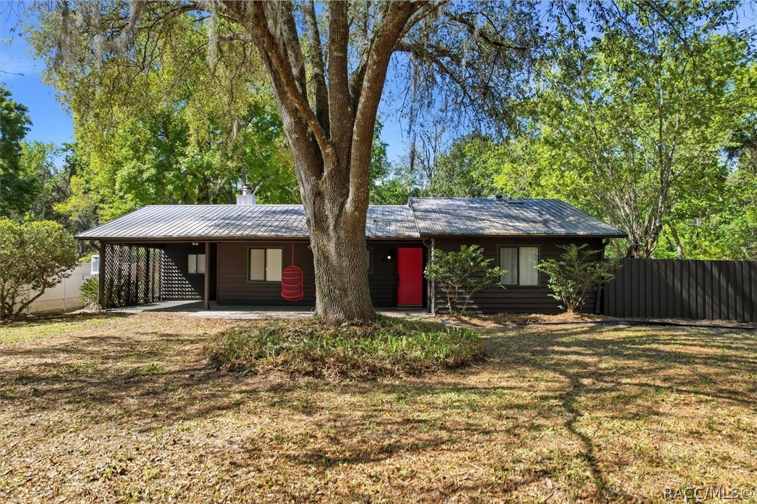 8952 W White Dogwood Drive