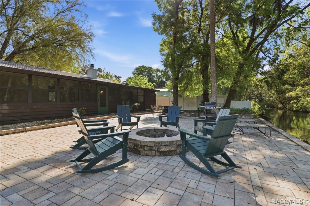 8952 W White Dogwood Drive