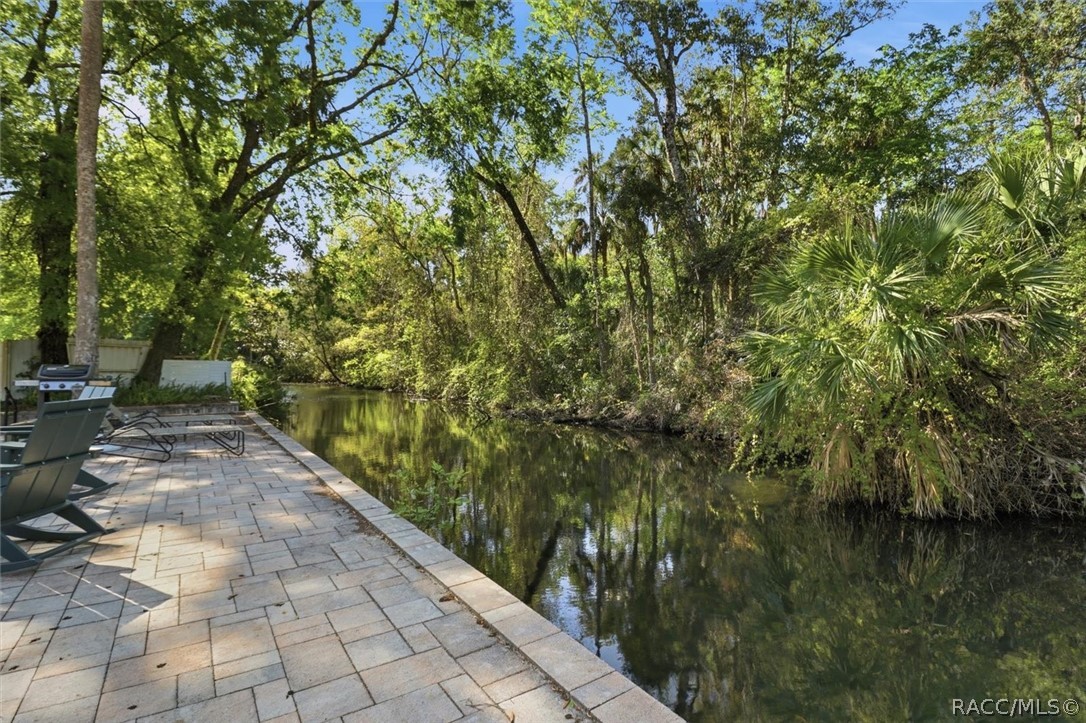 8952 W White Dogwood Drive