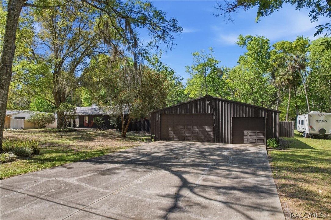8952 W White Dogwood Drive