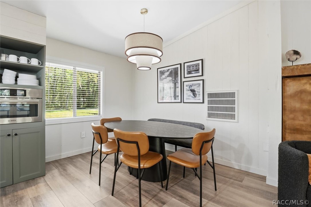 8952 W White Dogwood Drive