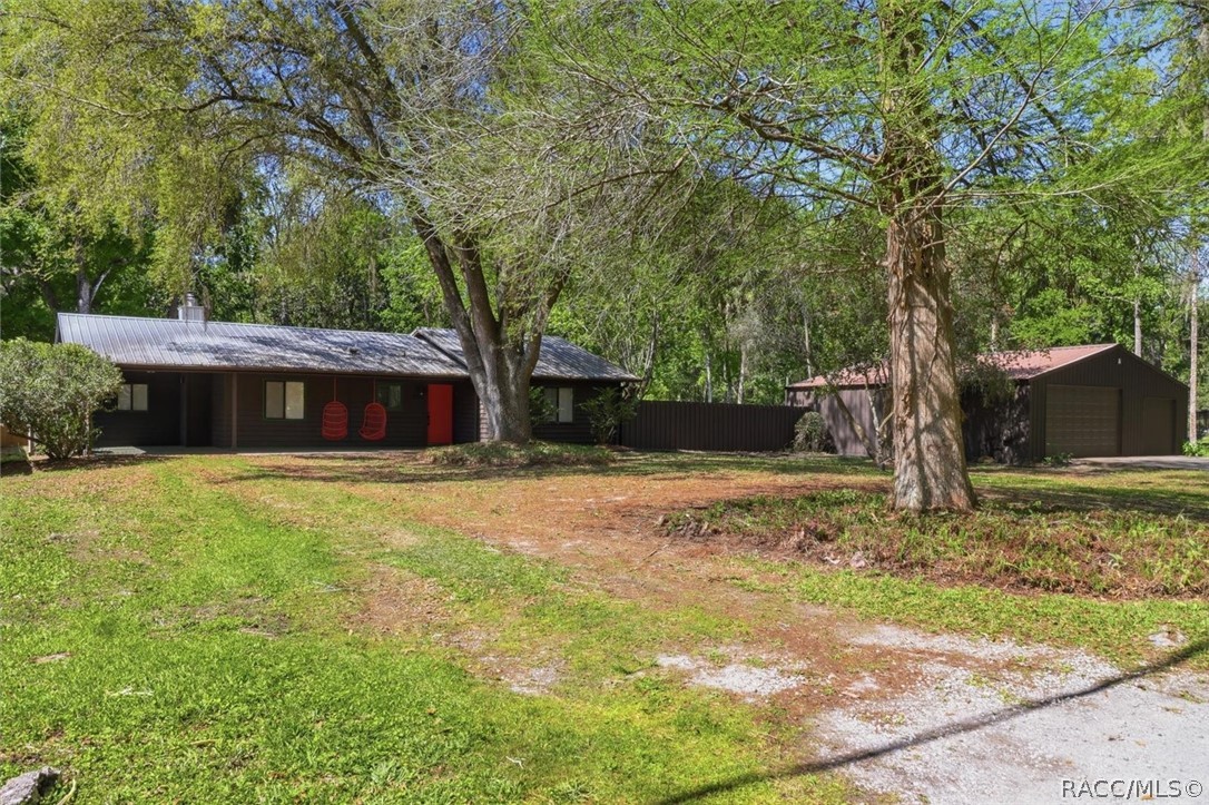 8952 W White Dogwood Drive