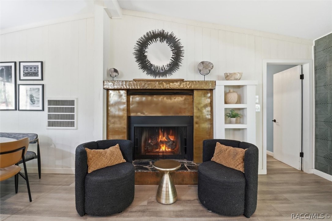 8952 W White Dogwood Drive